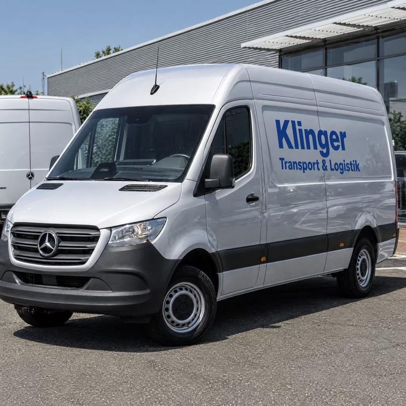 Silberner Mercedes-Benz Sprinter von Klinger Transport & Logistik